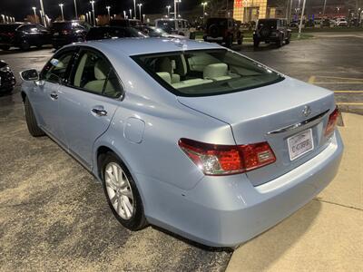 2011 Lexus ES 350   - Photo 8 - Palatine, IL 60074