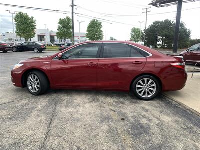 2016 Toyota Camry Hybrid XLE - Photo 8 - Palatine, IL 60074