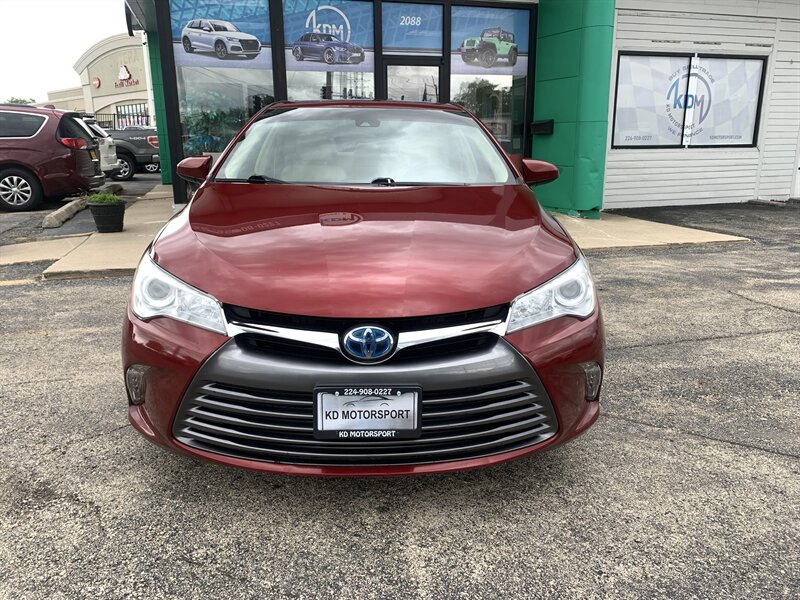 2016 Toyota Camry Hybrid XLE - Photo 2 - Palatine, IL 60074