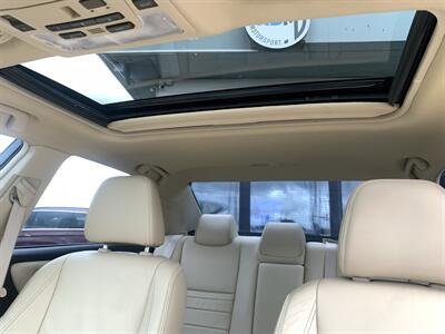 2016 Toyota Camry Hybrid XLE - Photo 10 - Palatine, IL 60074