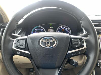 2016 Toyota Camry Hybrid XLE - Photo 19 - Palatine, IL 60074