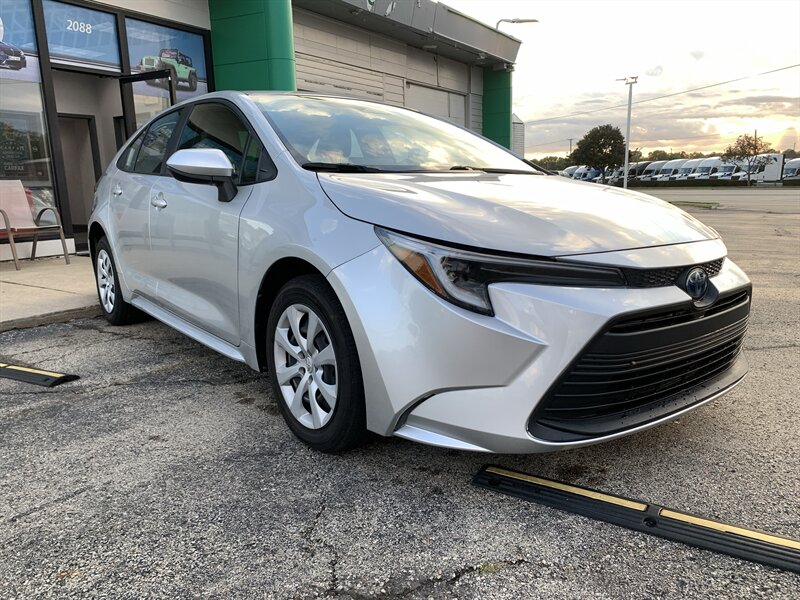 2024 Toyota Corolla Hybrid LE - Photo 3 - Palatine, IL 60074