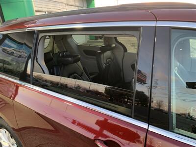 2017 Chrysler Pacifica Touring Plus   - Photo 14 - Palatine, IL 60074