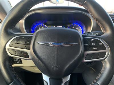 2017 Chrysler Pacifica Touring Plus   - Photo 23 - Palatine, IL 60074