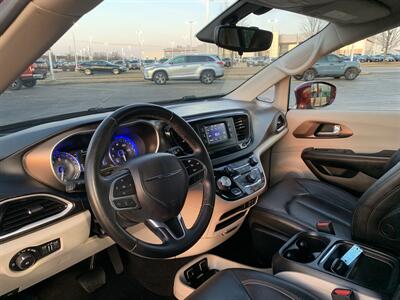 2017 Chrysler Pacifica Touring Plus   - Photo 22 - Palatine, IL 60074