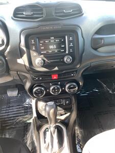2017 Jeep Renegade Latitude - Photo 29 - Palatine, IL 60074