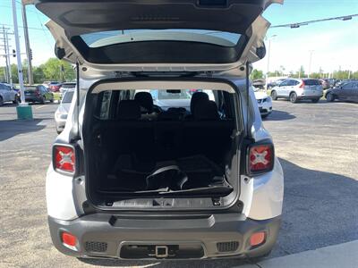 2017 Jeep Renegade Latitude - Photo 9 - Palatine, IL 60074