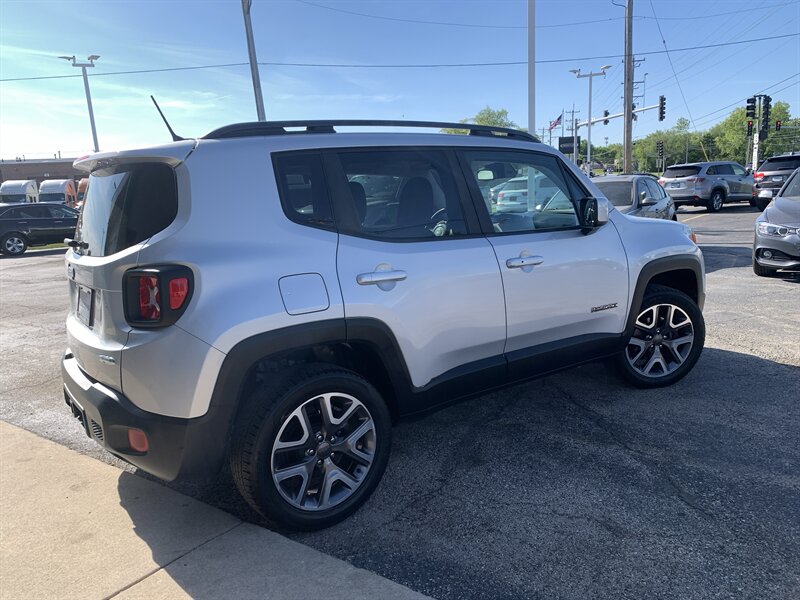 2017 Jeep Renegade Latitude - Photo 5 - Palatine, IL 60074
