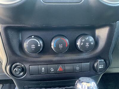 2018 Jeep Wrangler JK Unlimited Sahara   - Photo 24 - Palatine, IL 60074