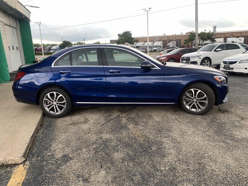 2017 Mercedes-Benz C 300 4MATIC - Photo 4 - Palatine, IL 60074