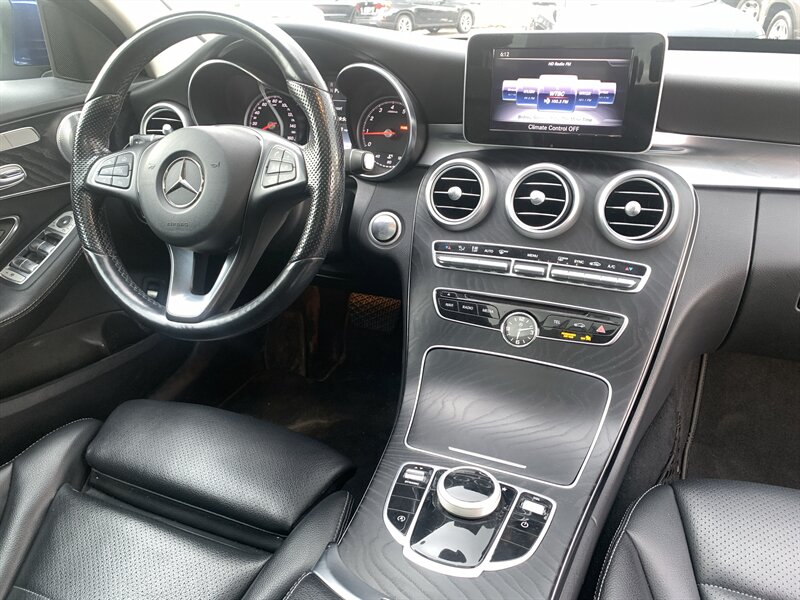 2017 Mercedes-Benz C 300 4MATIC - Photo 15 - Palatine, IL 60074