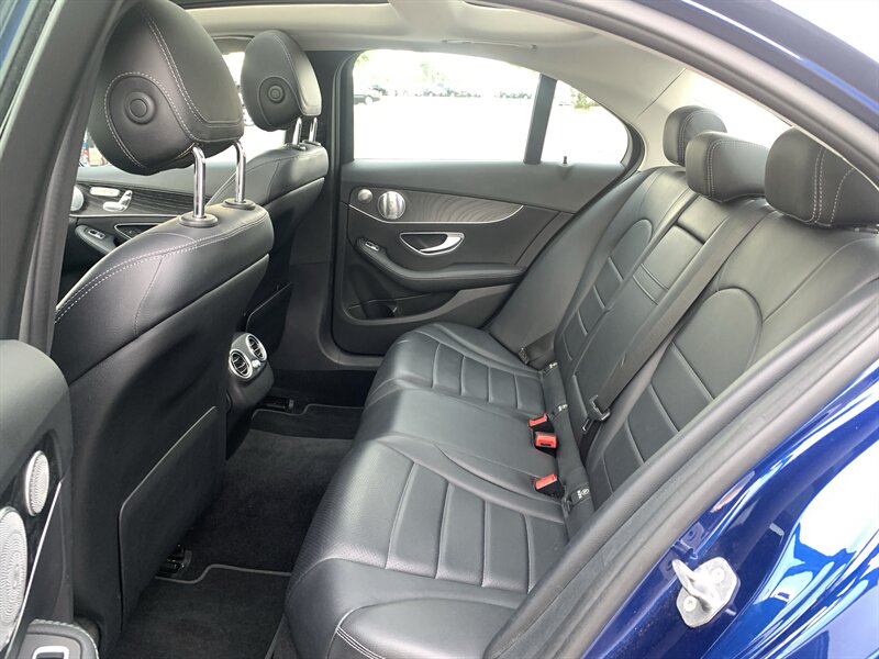 2017 Mercedes-Benz C 300 4MATIC - Photo 13 - Palatine, IL 60074