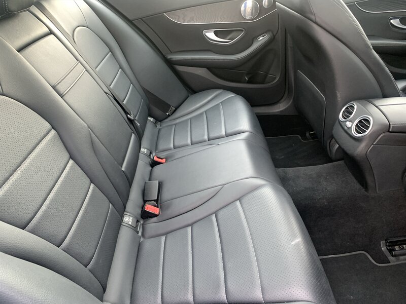 2017 Mercedes-Benz C 300 4MATIC - Photo 14 - Palatine, IL 60074