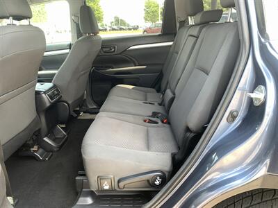 2018 Toyota Highlander LE - Photo 14 - Palatine, IL 60074