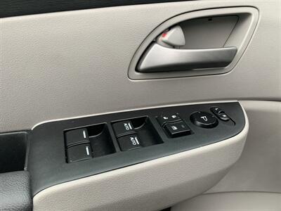 2012 Honda Odyssey EX-L   - Photo 22 - Palatine, IL 60074