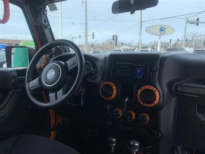 2013 Jeep Wrangler Sport   - Photo 12 - Palatine, IL 60074