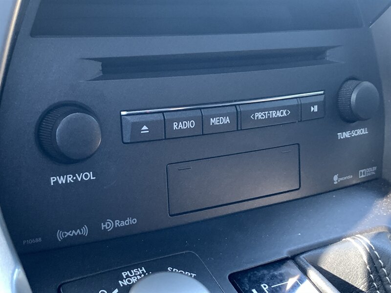 2015 Lexus NX 200t F SPORT - Photo 34 - Palatine, IL 60074