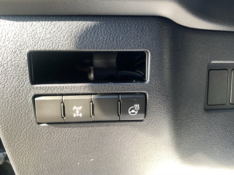 2015 Lexus NX 200t F SPORT - Photo 20 - Palatine, IL 60074