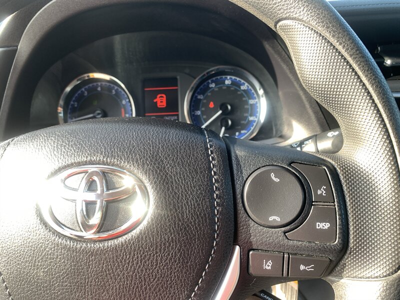 2018 Toyota Corolla LE - Photo 18 - Palatine, IL 60074
