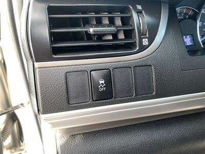 2012 Toyota Camry SE   - Photo 17 - Palatine, IL 60074
