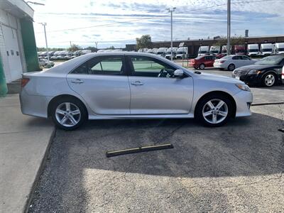 2012 Toyota Camry SE   - Photo 4 - Palatine, IL 60074