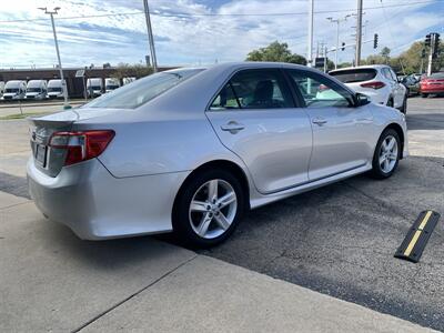 2012 Toyota Camry SE   - Photo 5 - Palatine, IL 60074