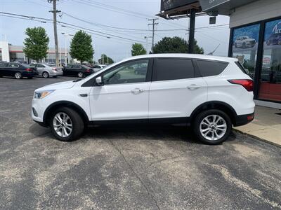 2019 Ford Escape SE   - Photo 8 - Palatine, IL 60074