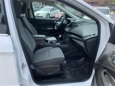 2019 Ford Escape SE   - Photo 32 - Palatine, IL 60074