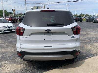 2019 Ford Escape SE   - Photo 2 - Palatine, IL 60074