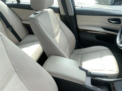 2011 BMW 3 Series 335i xDrive   - Photo 10 - Palatine, IL 60074