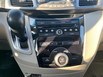 2012 Honda Odyssey EX-L w/DVD   - Photo 29 - Palatine, IL 60074