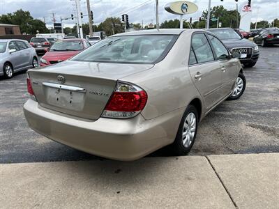 2006 Toyota Camry LE   - Photo 5 - Palatine, IL 60074