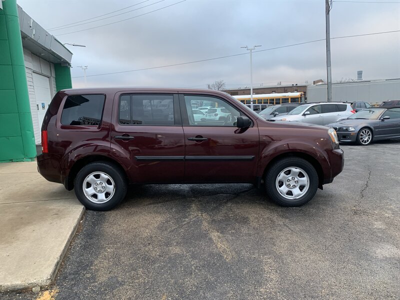 2011 Honda Pilot LX photo 4