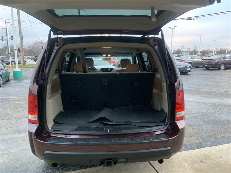 2011 Honda Pilot LX photo 9