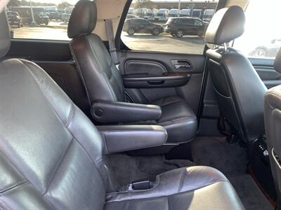2013 Cadillac Escalade Premium - Photo 15 - Palatine, IL 60074