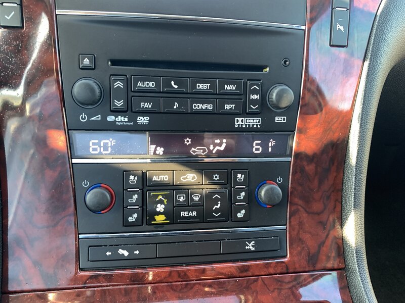 2013 Cadillac Escalade Premium - Photo 29 - Palatine, IL 60074