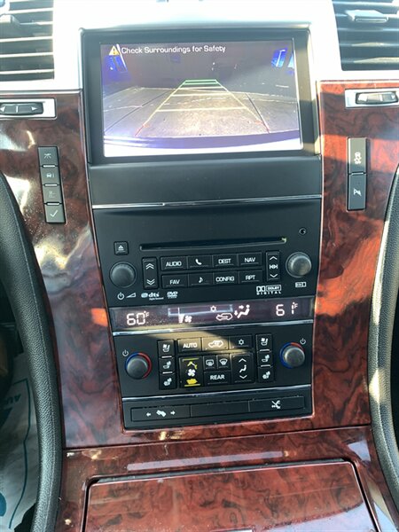 2013 Cadillac Escalade Premium - Photo 34 - Palatine, IL 60074