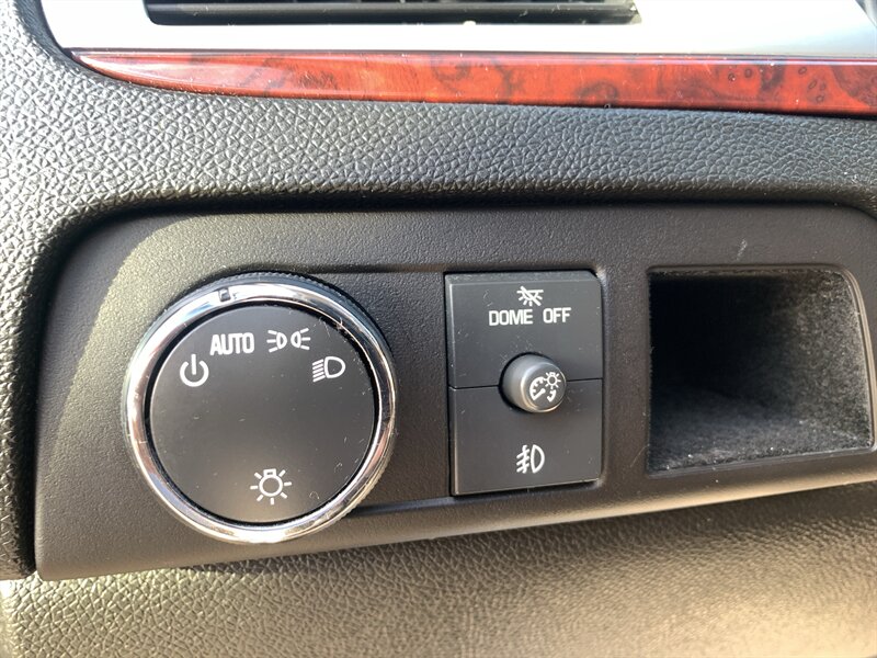 2013 Cadillac Escalade Premium - Photo 25 - Palatine, IL 60074