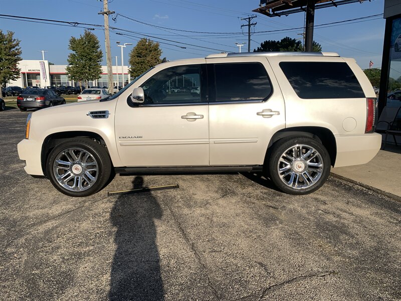 2013 Cadillac Escalade Premium - Photo 7 - Palatine, IL 60074