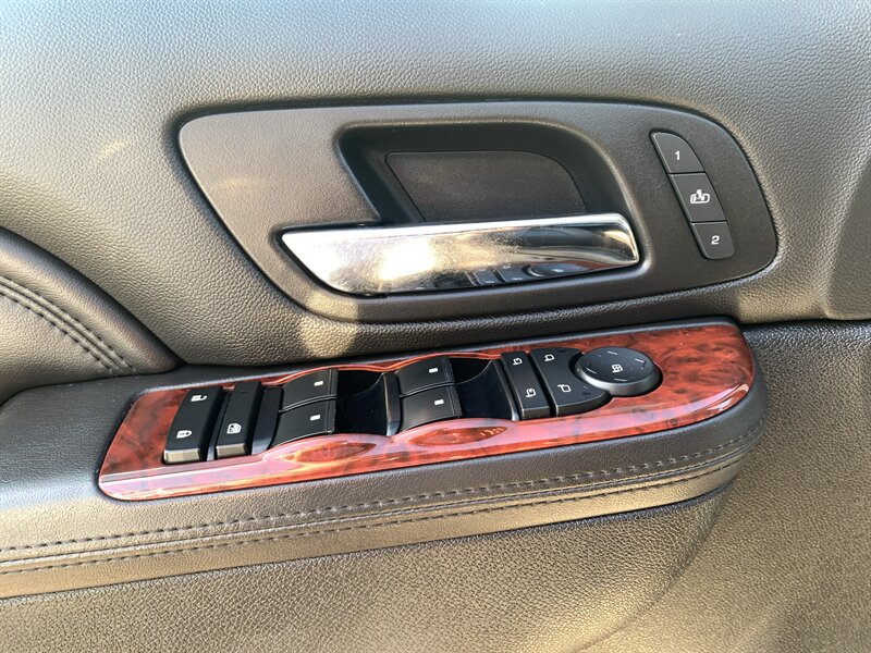 2013 Cadillac Escalade Premium - Photo 22 - Palatine, IL 60074