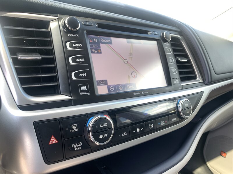 2015 Toyota Highlander Limited - Photo 30 - Palatine, IL 60074