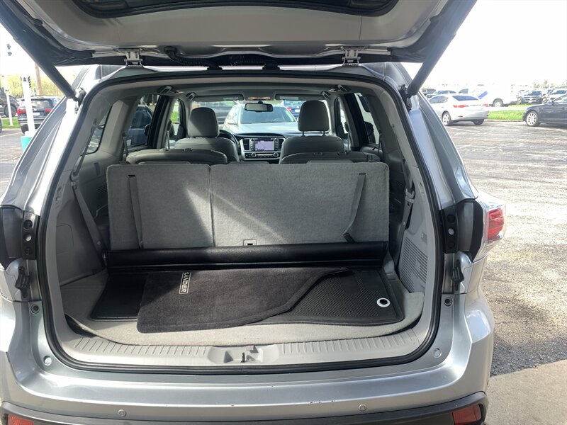 2015 Toyota Highlander Limited - Photo 9 - Palatine, IL 60074