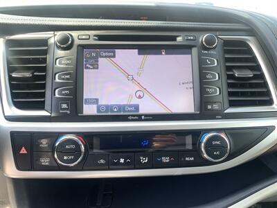 2015 Toyota Highlander Limited - Photo 28 - Palatine, IL 60074