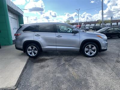 2015 Toyota Highlander Limited - Photo 4 - Palatine, IL 60074