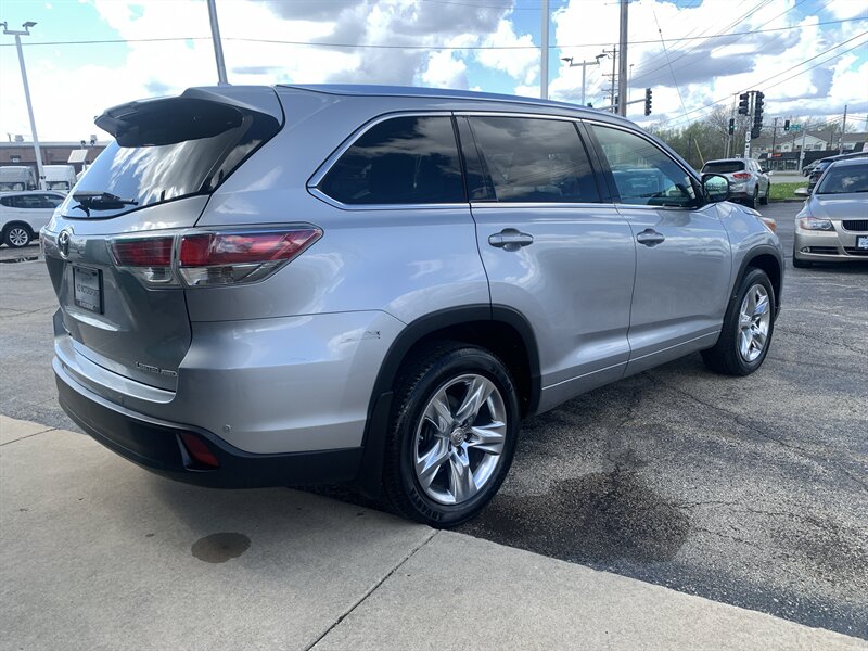 2015 Toyota Highlander Limited - Photo 5 - Palatine, IL 60074