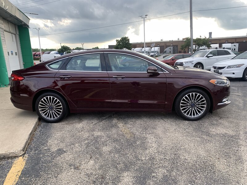 2017 Ford Fusion SE - Photo 4 - Palatine, IL 60074