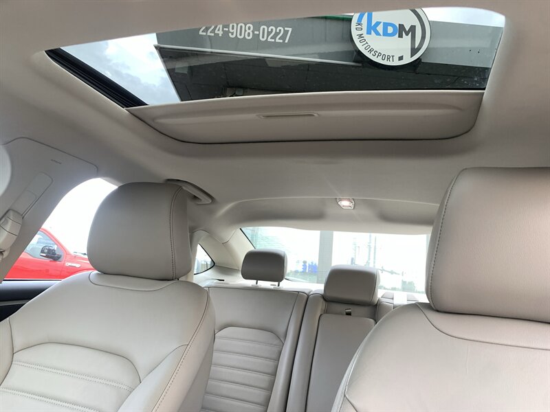 2017 Ford Fusion SE - Photo 12 - Palatine, IL 60074
