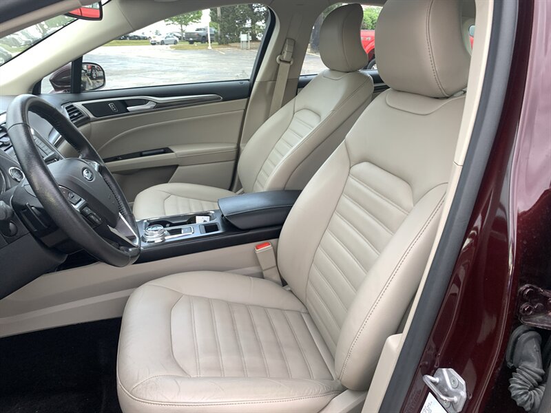 2017 Ford Fusion SE - Photo 16 - Palatine, IL 60074