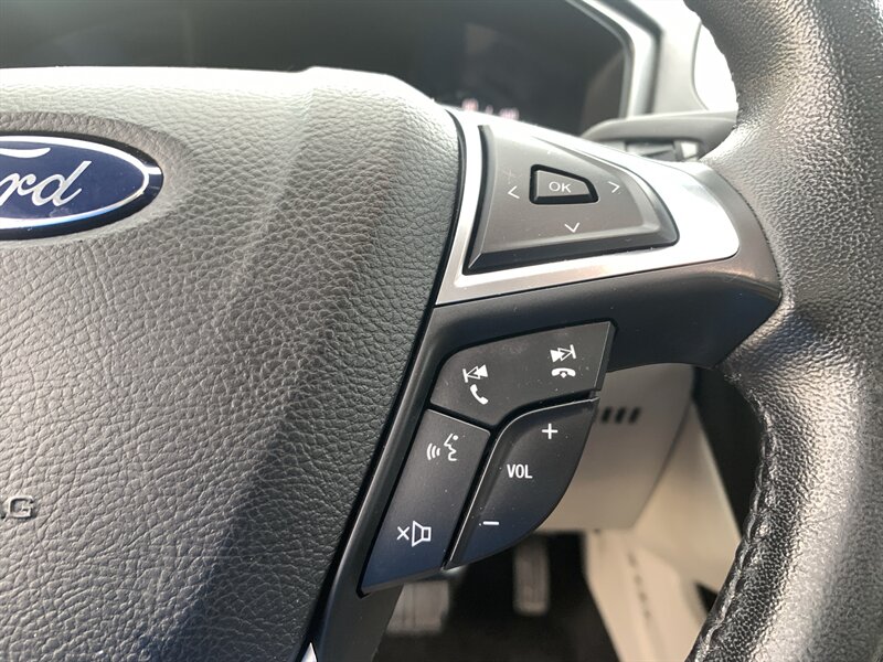 2017 Ford Fusion SE - Photo 22 - Palatine, IL 60074