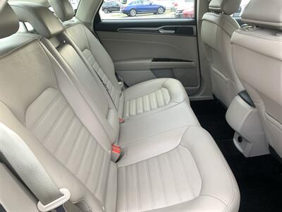 2017 Ford Fusion SE - Photo 13 - Palatine, IL 60074